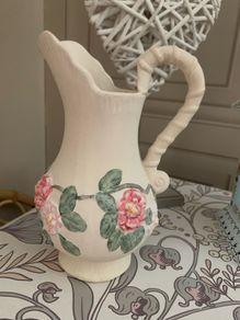 Shabby chic jug