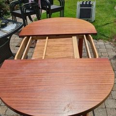 vintage style mahogany extendable dining table
