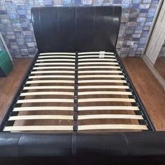 kingsize Brown Leather sleigh bed