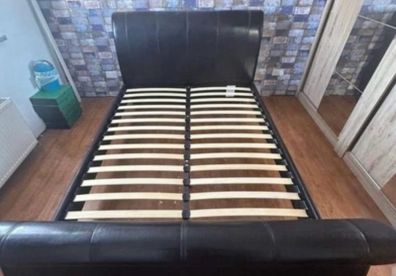 kingsize Brown Leather sleigh bed