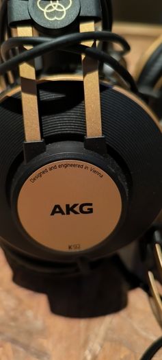 Akg K92