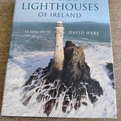 The Great Lighthouses of Ireland by David Hare 2022 hardback with dustcover in very good condition 230 pages FREE STANDARD POSTAGE INCLUDED