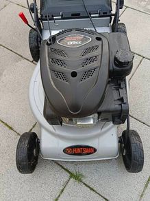 Huntsman self drive lawnmower with honda engine and aluminium body in excellent working condition