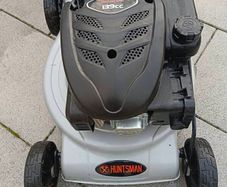 Huntsman self drive lawnmower with honda engine and aluminium body in excellent working condition