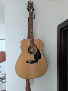 Yamaha F310 Acoustic Guitar