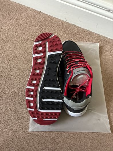 Golf Shoes  Brand New Size 7.5UK