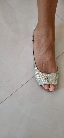 FAITH leather gold open toes sling back flats Sz 39 (Fit 6-6.5UK)