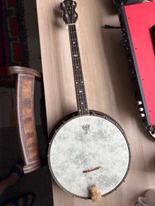 American Tenor Banjo