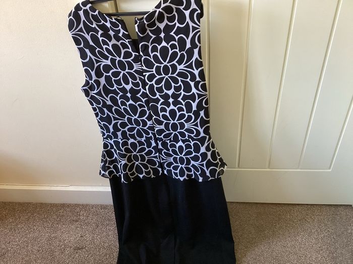 Black dress size 10