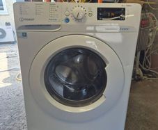 Indesit 10kg Washing Machine For Sale