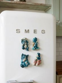 1960s cat magnets x 4