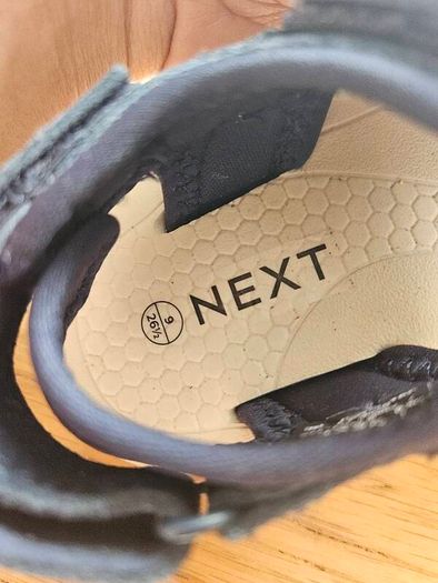 boys sandals