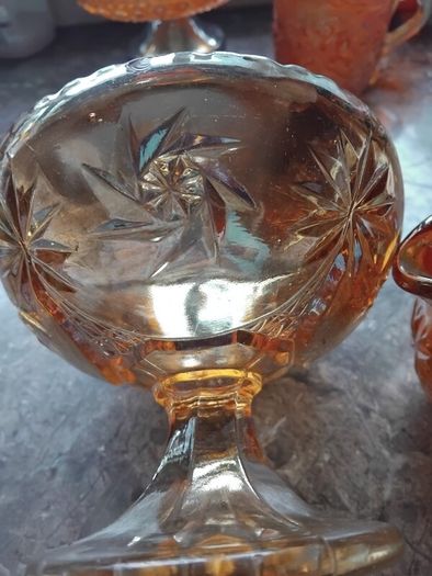 A Gorgeous Vintage 2piece Vintage Carnival Glass Set