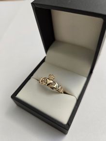 9ct Yellow Gold Claddagh Ring