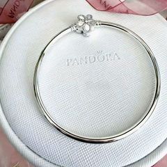 Pandora Pave Bezel Flower Bangle Silver Size 20cm Brand New