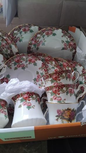 20piece Royal Stratford Old Country  Garden