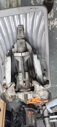Mariner 30hp transom bracket