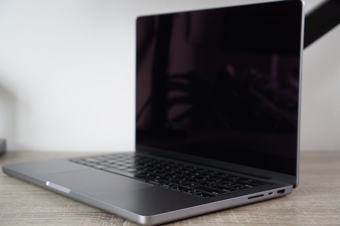 Macbook Pro 14" 2021 M1 Pro | 16GB Ram | 512GB