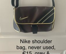 Nike shoulder bag