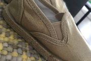 Lovely shoes for girl size 21 junior