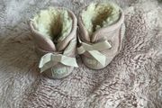 UGG baby girl shoes size 18 eu