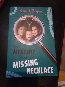 Enid Blyton "The mystery of the missing necklace"
