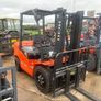 Diesel forklifts 2.5,3,3.5,5 ton available Image 4