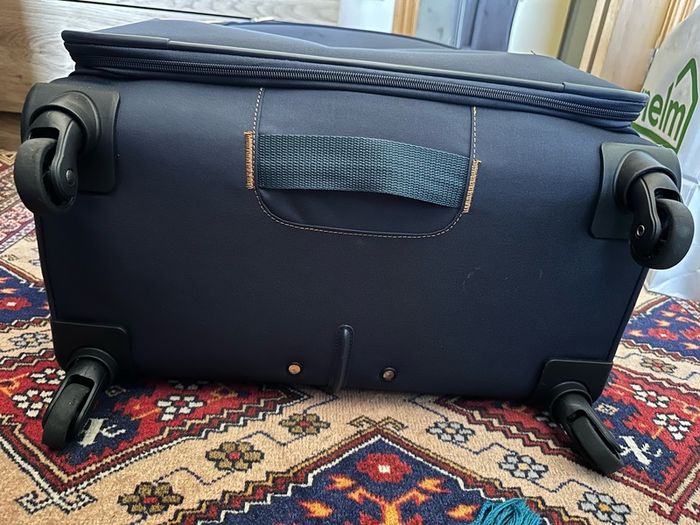 American Travellers  Luggage suitcase large