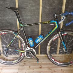 Road bike giant 56cm