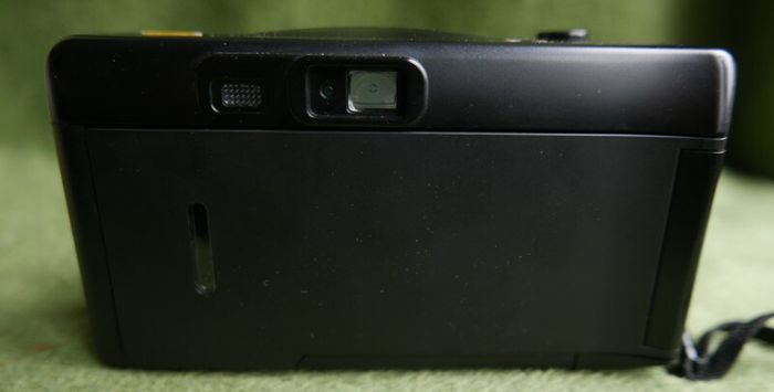 Samsung AF200 DX 35MM Film Camera Compact Point & Shoot Vintage Black 1990s - Tested