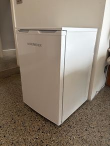 Fridge - Undercounter