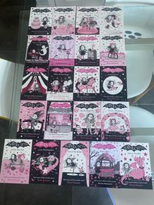 NEW The Complete Series of Isadora Moon Children's Books by Harriet Muncaster