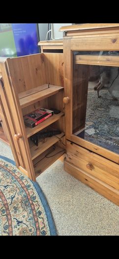 Cabinet / music centre