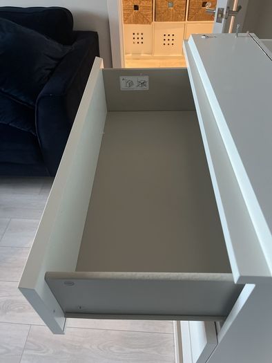 FREE malm set of drawers