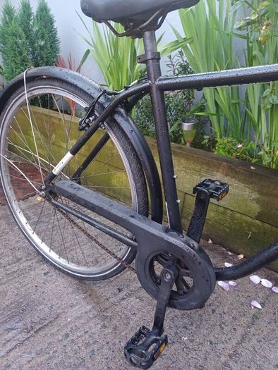 B-Twin Commuter bike