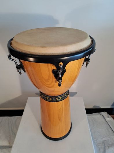 Schalloch Percussion Djembe Drum