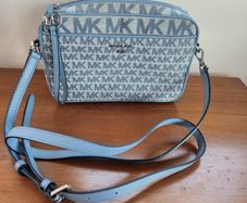 Michael kors crossbody bag