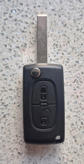 X2 Nissan 2-Button Flip Key Fob - Uncut Blade