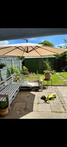 Garden umbrella