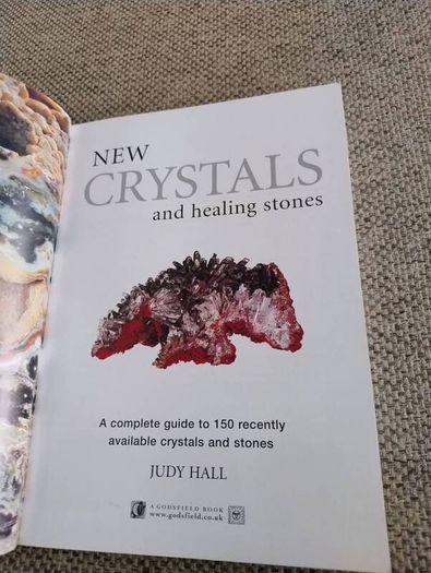 New Crystals and healing stones by Judy Hall in very good condition FREE STANDARD POSTAGE INCLUDED