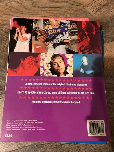Blur Books 90s Vintage