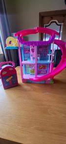 Barbie chelsea doll house and wardrobe