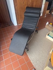 Chaise Long - rarely used. Like new
