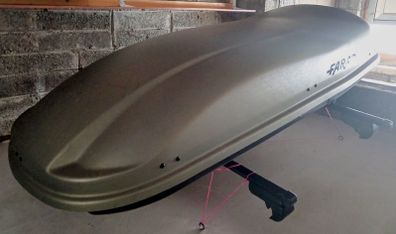 Roof box + roof bars