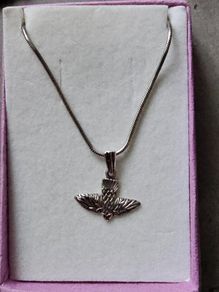 Ladies necklace