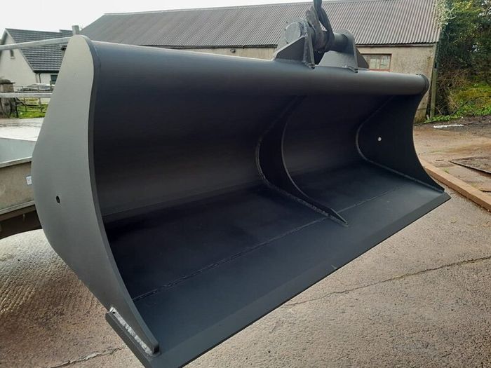LF Sheugh / Grading / Ditching Bucket.  6ton 5FT