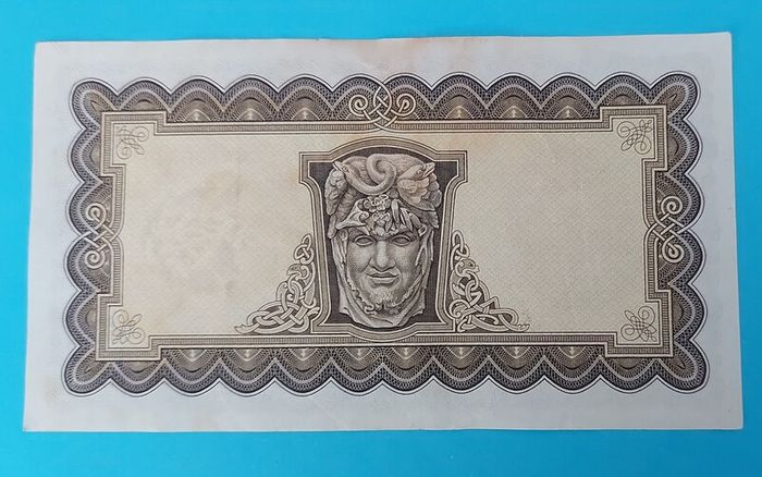 Irish 1970 Lavery Five pound banknote in A/Unc condition
