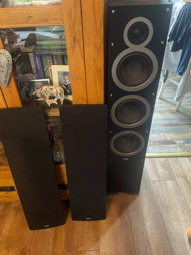 Elac Debut f6 standing speakers