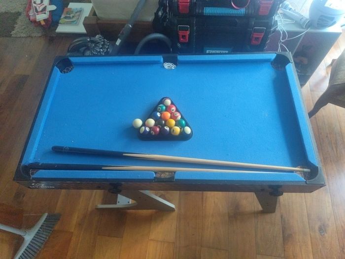 toy pool table