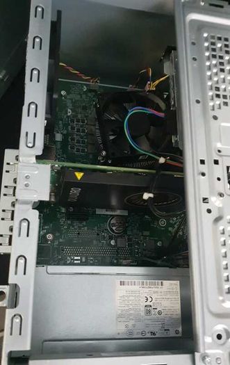 Hp 290 G2 Mt | Core I5-8500 | 16gb Ram | 256gb Ssd | 4gb Nvidia Quadro M2000